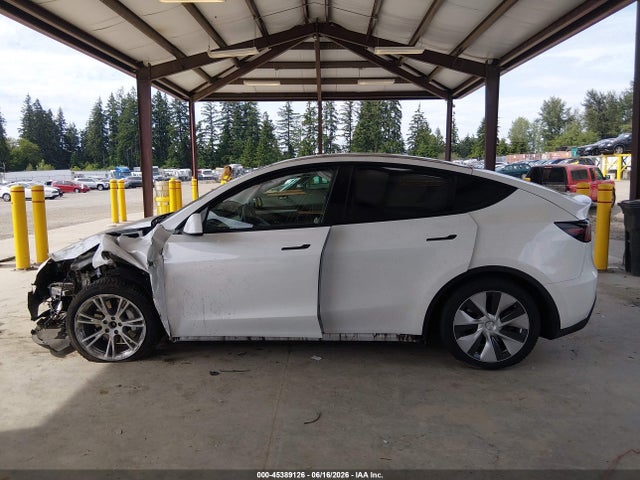 Продаж на аукціоні авто 2023 Tesla Model Y Awd/long Range Dual Motor All-wheel Drive, vin: 7SAYGAEE4PF827006, номер лоту: 45389126