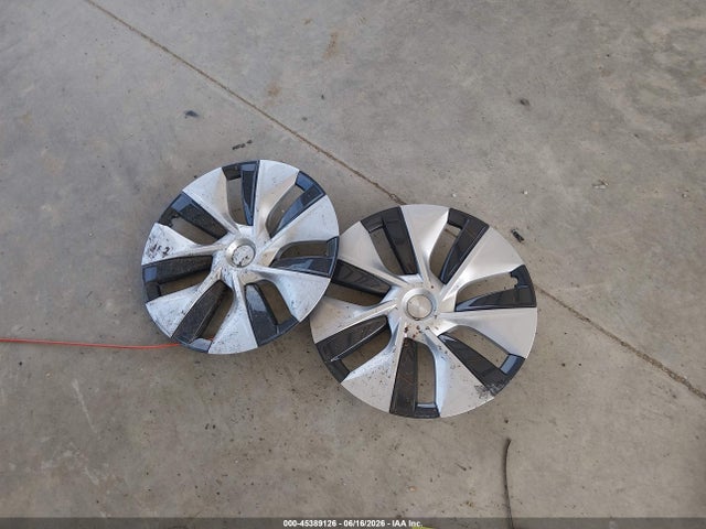 Продаж на аукціоні авто 2023 Tesla Model Y Awd/long Range Dual Motor All-wheel Drive, vin: 7SAYGAEE4PF827006, номер лоту: 45389126
