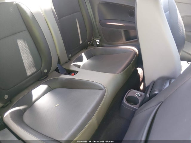 Продажа на аукционе авто 2015 Volkswagen Beetle 1.8t Fleet Edition, vin: 3VWF17AT9FM631275, номер лота: 45389154