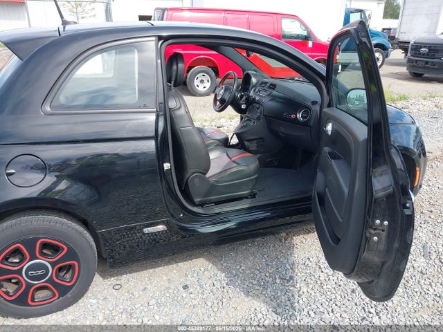 Fiat 500E BATTERY ELECTRIC 2015 3C3CFFGEXFT623271 Image 5