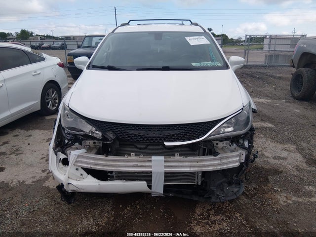 Auction sale of the 2020 Chrysler Pacifica Touring L, vin: 2C4RC1BG7LR271453, lot number: 45389226