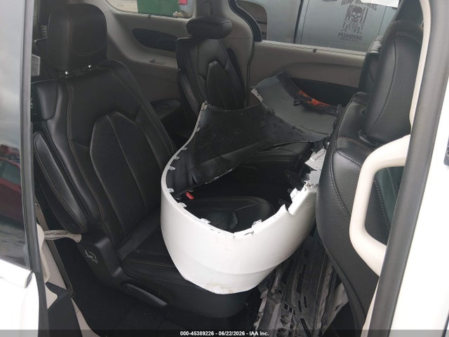 Auction sale of the 2020 Chrysler Pacifica Touring L, vin: 2C4RC1BG7LR271453, lot number: 45389226