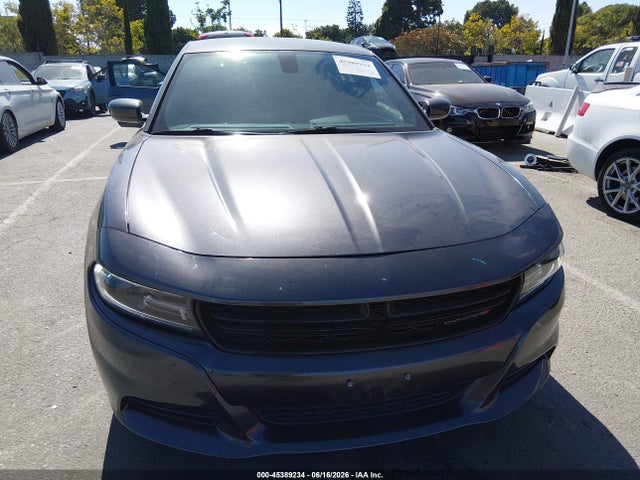 2C3CDXHG1JH176679 Dodge Charger Sxt Plus Rwd