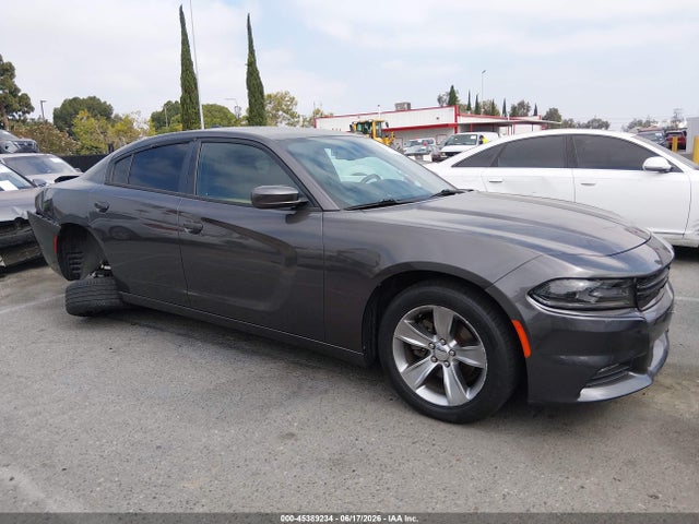 2C3CDXHG1JH176679 Dodge Charger Sxt Plus Rwd