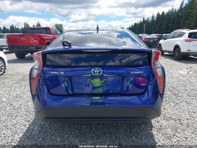 Toyota Prius Four 2016 JTDKARFU6G3526419 Image 17
