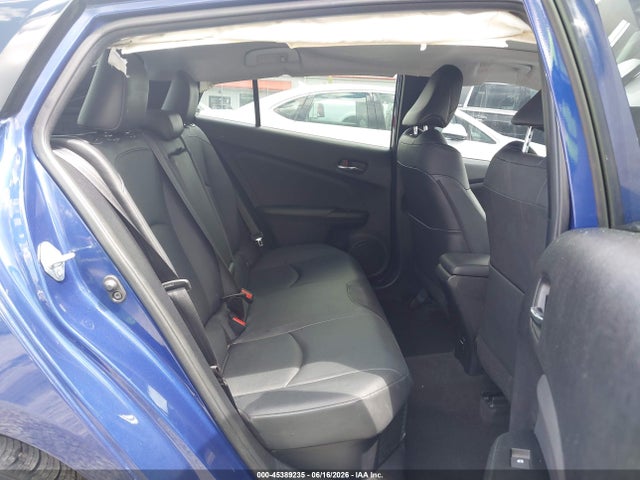 Toyota Prius Four 2016 JTDKARFU6G3526419 Image 19