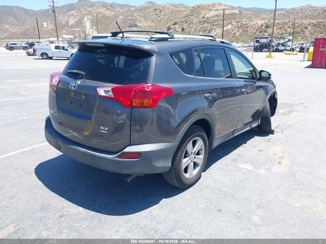 Toyota Rav4 Xle 2014 JTMRFREV0EJ000127 Image 4