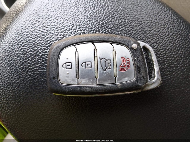 KMHD35LH9GU322822 Hyundai ELANTRA GT