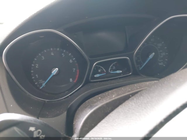 45389305 :رقم المزاد ، 1FADP3F27GL383764 vin ، 2016 Ford Focus Se مزاد بيع