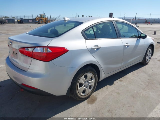 KIA FORTE LX 2016 KNAFX4A61G5498946 Image 4