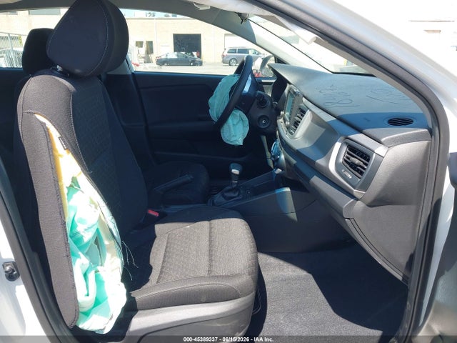 3KPA25AB9KE209369 KIA Rio 5-door S