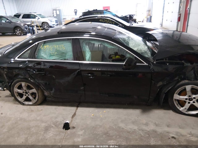 45389356 :رقم المزاد ، WAUBEGFF1KA088128 vin ، 2019 Audi A3 45 Premium مزاد بيع