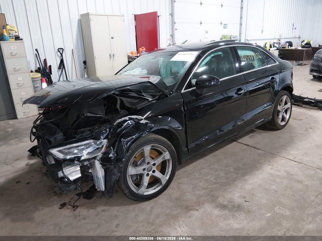 45389356 :رقم المزاد ، WAUBEGFF1KA088128 vin ، 2019 Audi A3 45 Premium مزاد بيع
