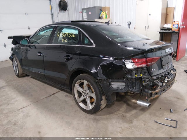 45389356 :رقم المزاد ، WAUBEGFF1KA088128 vin ، 2019 Audi A3 45 Premium مزاد بيع