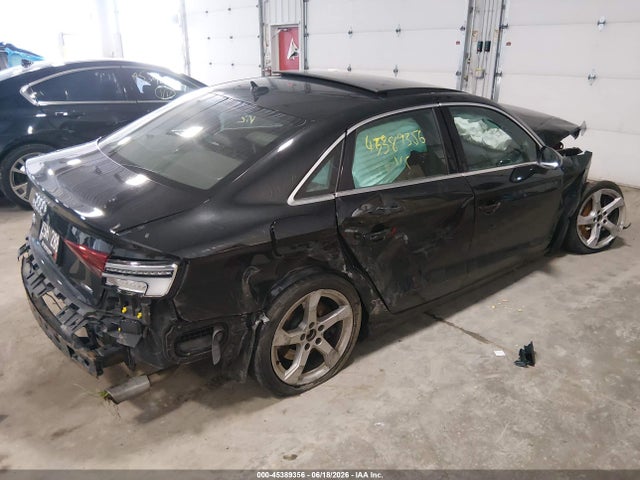45389356 :رقم المزاد ، WAUBEGFF1KA088128 vin ، 2019 Audi A3 45 Premium مزاد بيع