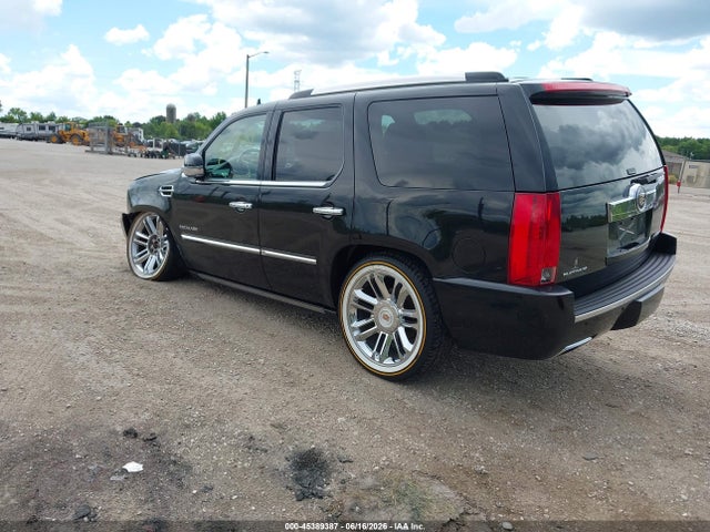 2014 Cadillac Escalade Platinum მანქანა იყიდება აუქციონზე, vin: 1GYS4DEF0ER131475, აუქციონის ნომერი: 45389387