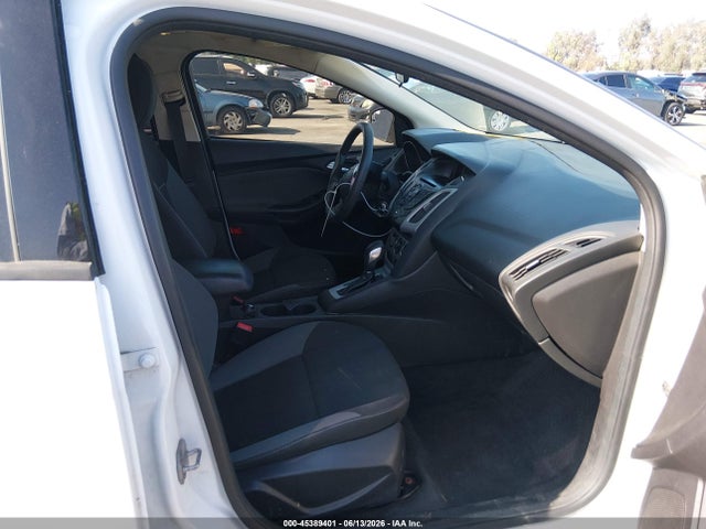 Ford FOCUS SE 2014 1FADP3F25EL150690 Image 5
