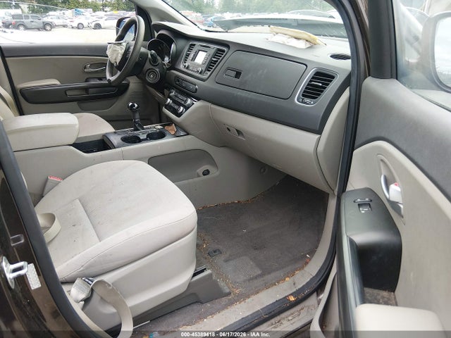 KIA SEDONA LX 2016 KNDMB5C19G6187226 Image 5