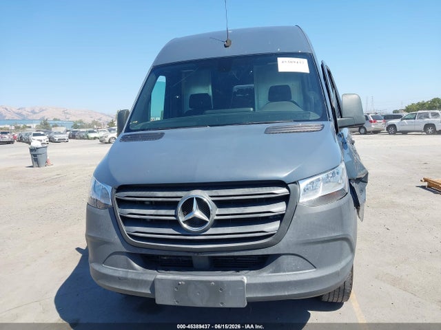 WD4PF1CD6KP147196 Mercedes-Benz Sprinter 2500 High Roof V6
