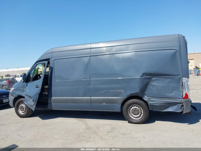 WD4PF1CD6KP147196 Mercedes-Benz Sprinter 2500 High Roof V6