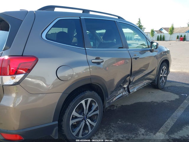Subaru Forester Limited 2019 JF2SKAUC2KH586218 Image 17