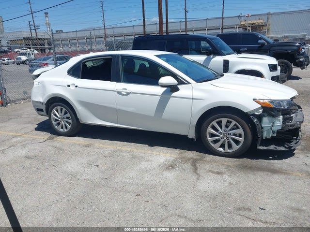 Toyota CAMRY LE 2024 4T1C11AK5RU907618 Image 13