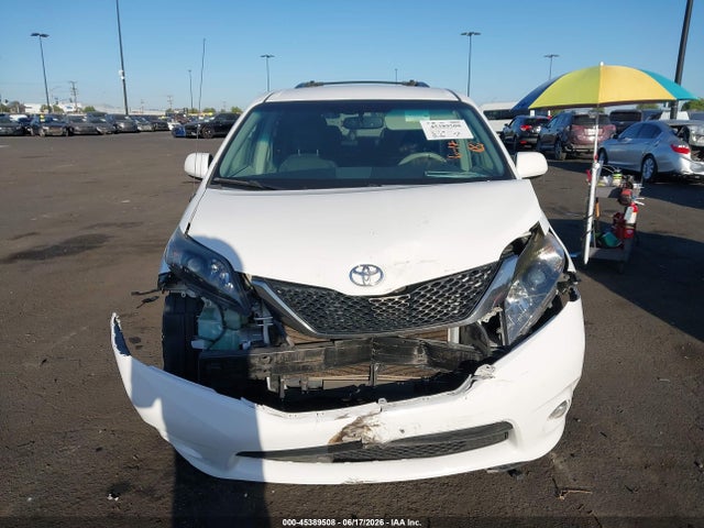 5TDXK3DC9ES492028 Toyota Sienna Se 8 Passenger