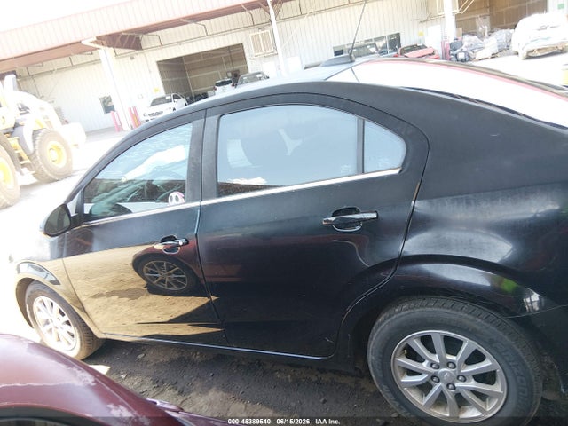 1G1JD5SH3H4103483 Chevrolet Sonic Lt Auto