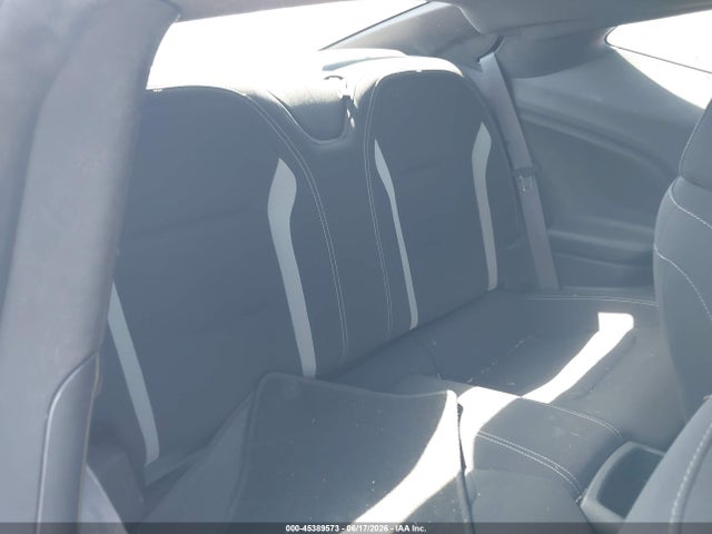 Chevrolet Camaro 1lt 2017 1G1FB1RS8H0215581 Image 8
