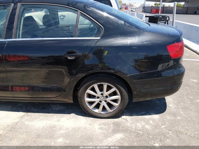 3VWD17AJ1EM377663 Volkswagen Jetta 1.8t Se