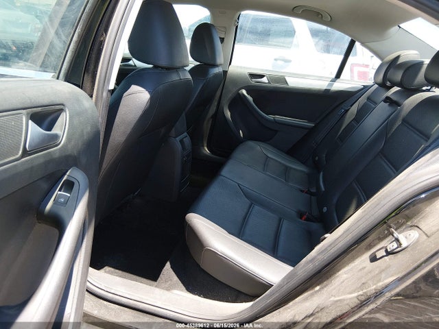 3VWD17AJ1EM377663 Volkswagen Jetta 1.8t Se