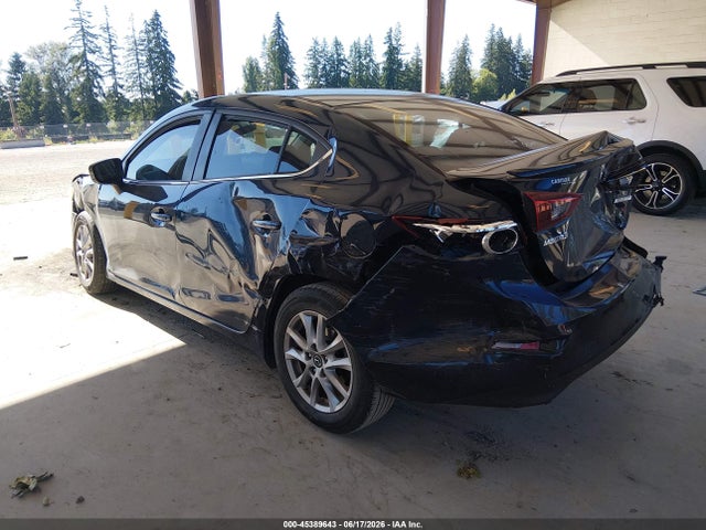 JM1BM1V77G1333437 Mazda Mazda3 I Touring