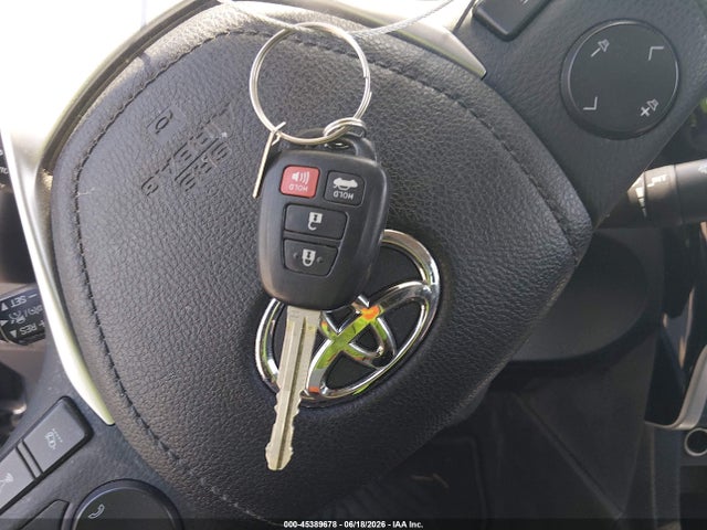 Toyota COROLLA LE 2017 5YFBURHE2HP633456 Image 11