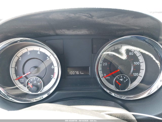 2C4RDGCGXKR802836 Dodge Grand Caravan Sxt 35th Anniversary Edition