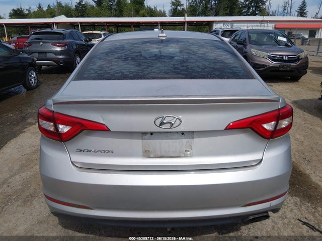 Hyundai SONATA SE 2016 5NPE24AF2GH360197 Image 16