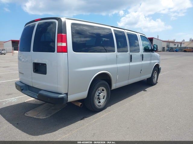 Chevrolet Express 2500 Ls 2018 1GAWGEFG6J1302047 Image 4