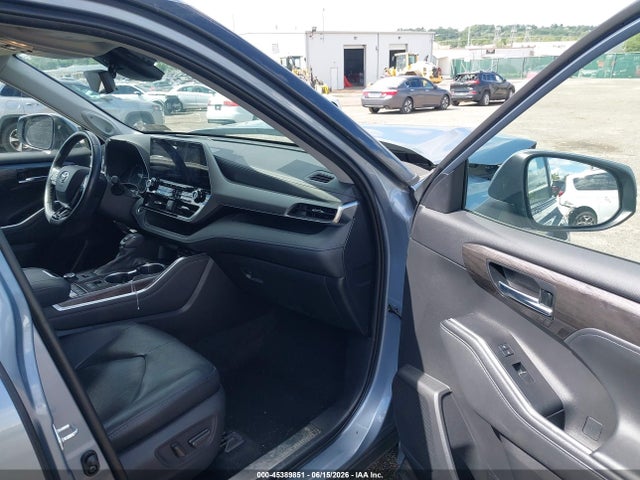 Toyota Highlander Platinum 2020 5TDFZRBHXLS048100 Image 5