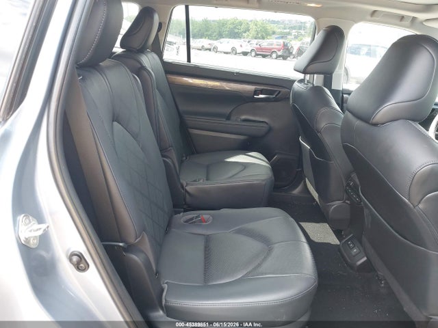 Toyota Highlander Platinum 2020 5TDFZRBHXLS048100 Image 8