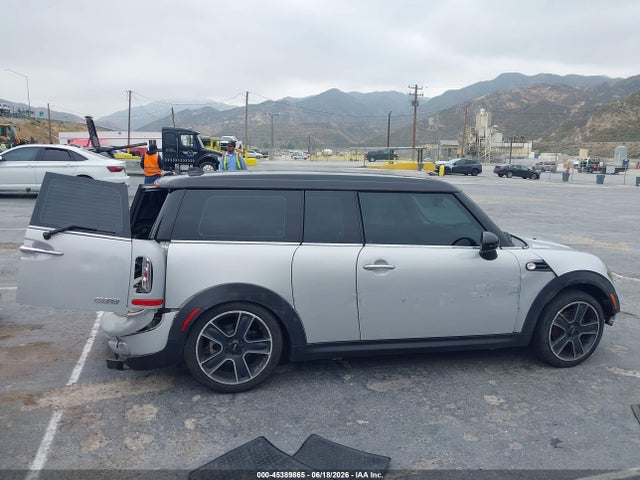 2011 Mini Cooper Clubman მანქანა იყიდება აუქციონზე, vin: WMWZF3C54BTX82154, აუქციონის ნომერი: 45389865