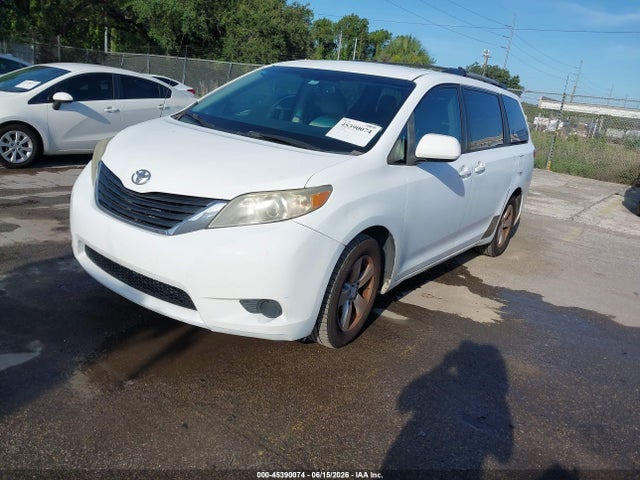 Aukcja sprzedaży 2011 Toyota Sienna Le V6, vin: 5TDKK3DC2BS054862, numer aukcji: 45390074