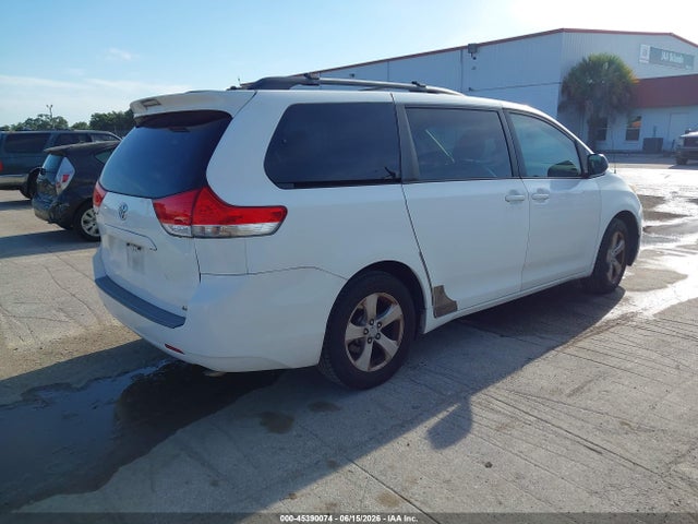 Aukcja sprzedaży 2011 Toyota Sienna Le V6, vin: 5TDKK3DC2BS054862, numer aukcji: 45390074
