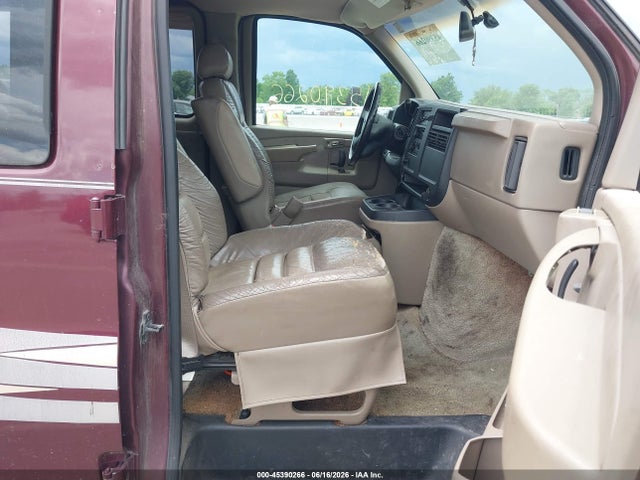 2003 Gmc Savana Cutaway Standard/standard W/c7l/c7n მანქანა იყიდება აუქციონზე, vin: 1GDFG15T131179822, აუქციონის ნომერი: 45390266