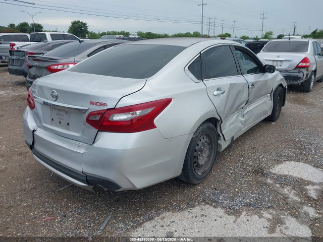 Продаж на аукціоні авто 2018 Nissan Altima 2.5 S, vin: 1N4AL3APXJC201502, номер лоту: 45390299