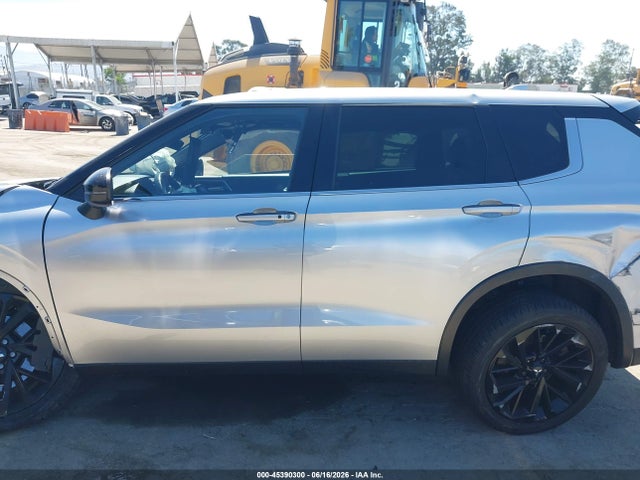 2022 Mitsubishi Outlander მანქანა იყიდება აუქციონზე, vin: JA4J3UA85NZ059064, აუქციონის ნომერი: 45390300
