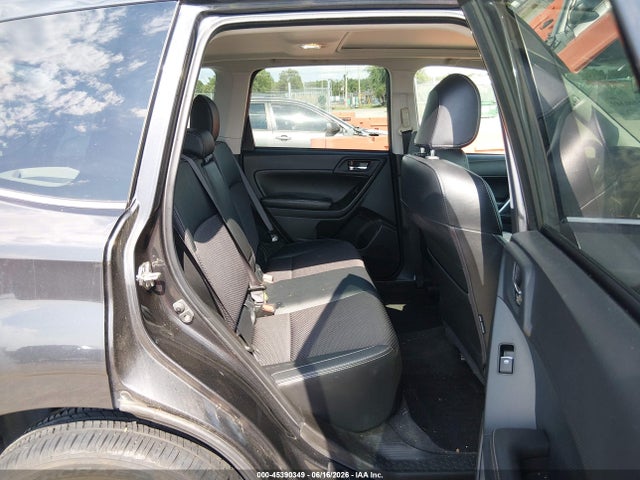 Subaru Forester 2.0xt Premium 2018 JF2SJGEC1JH419948 Image 8