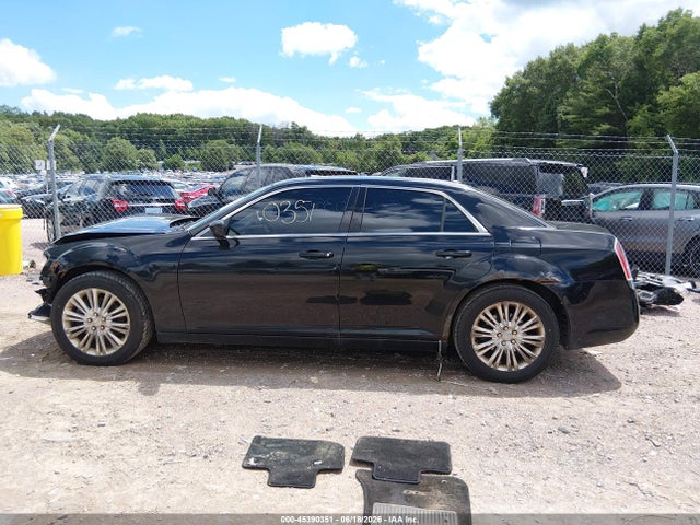 2013 Chrysler 300 Motown მანქანა იყიდება აუქციონზე, vin: 2C3CCARG1DH577958, აუქციონის ნომერი: 45390351