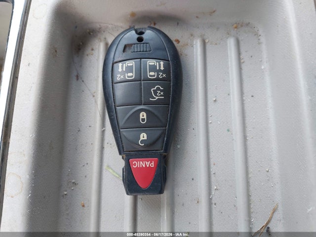 Продажа на аукционе авто 2016 Chrysler Town & Country Touring, vin: 2C4RC1BG0GR127345, номер лота: 45390354