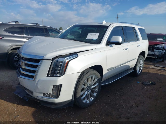 45390374 :رقم المزاد ، 1GYS3BKJ4KR321159 vin ، 2019 Cadillac Escalade Luxury مزاد بيع