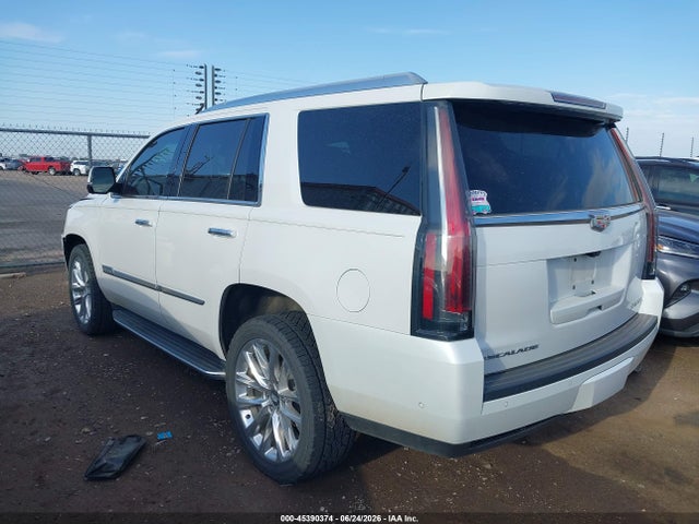45390374 :رقم المزاد ، 1GYS3BKJ4KR321159 vin ، 2019 Cadillac Escalade Luxury مزاد بيع
