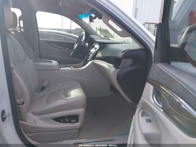 45390374 :رقم المزاد ، 1GYS3BKJ4KR321159 vin ، 2019 Cadillac Escalade Luxury مزاد بيع